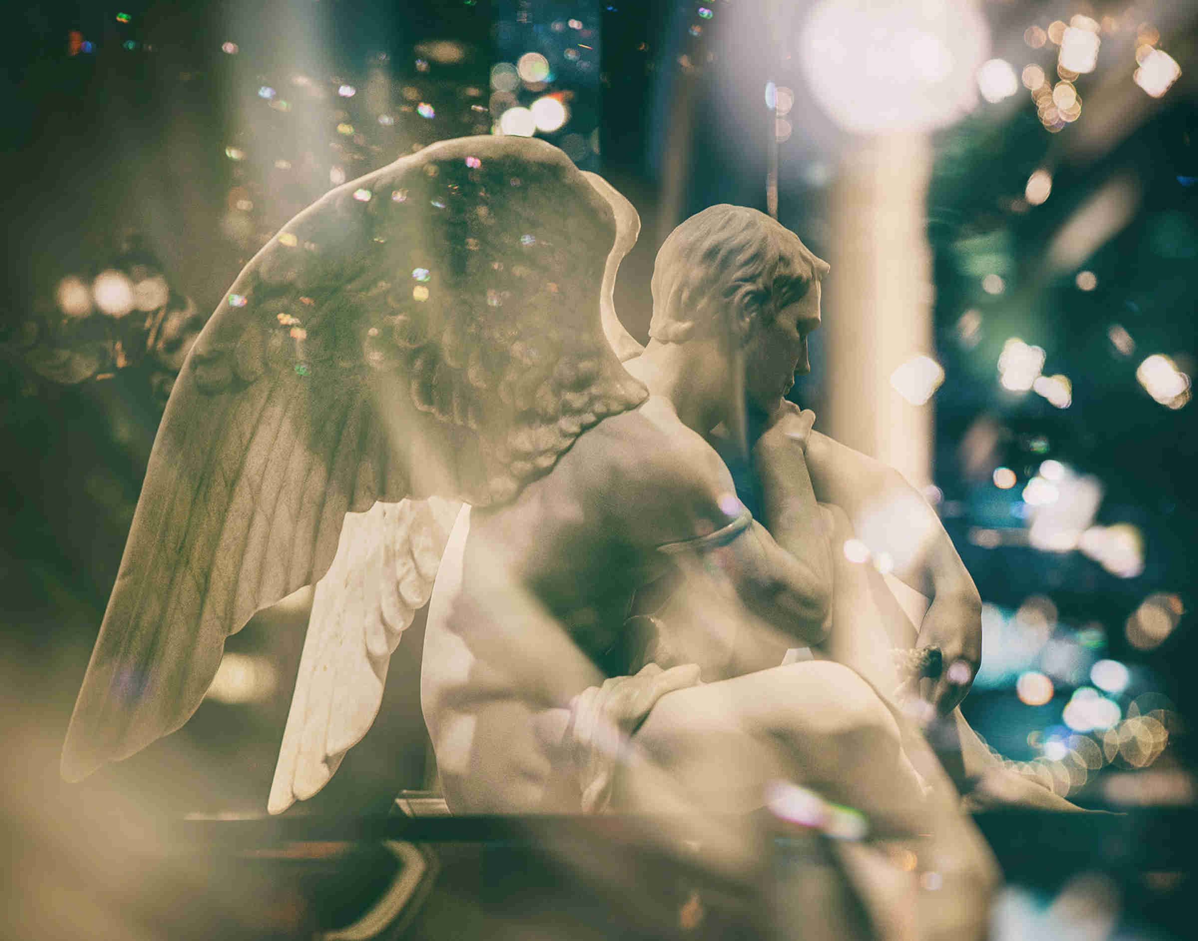 Angel statue photo